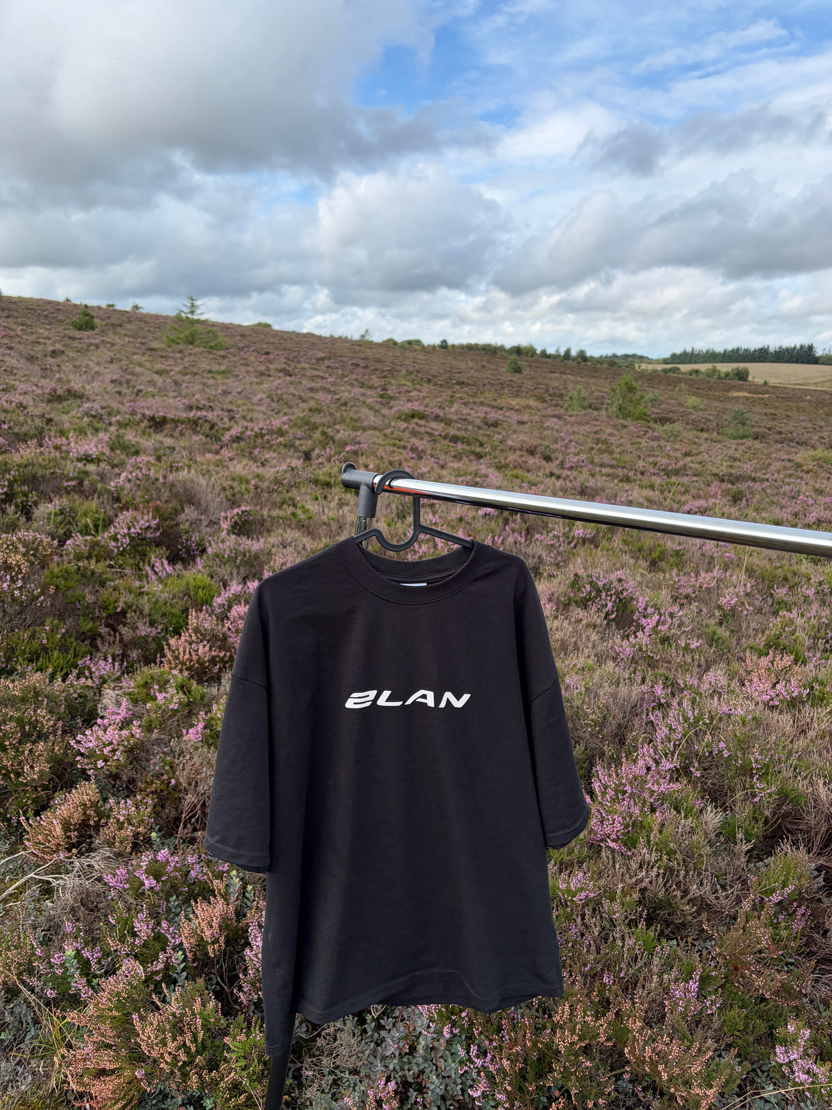 ARDEN TEE [BLACK]