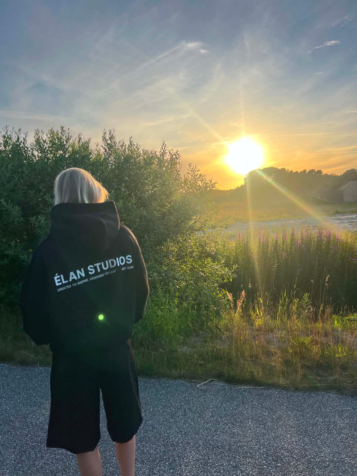 CORE HOODIE [BLACK/WHITE]